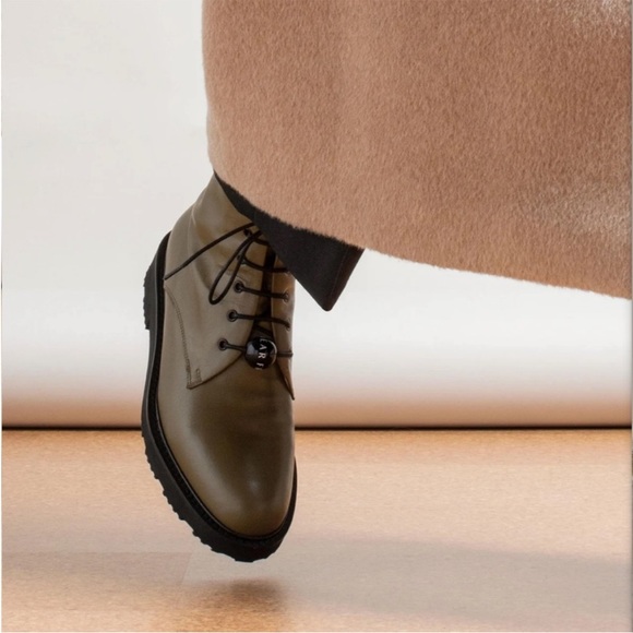 BNIB Dear Frances khaki colour Park Boots, with tags, receipt, dustbag and box. - Picture 10 of 10